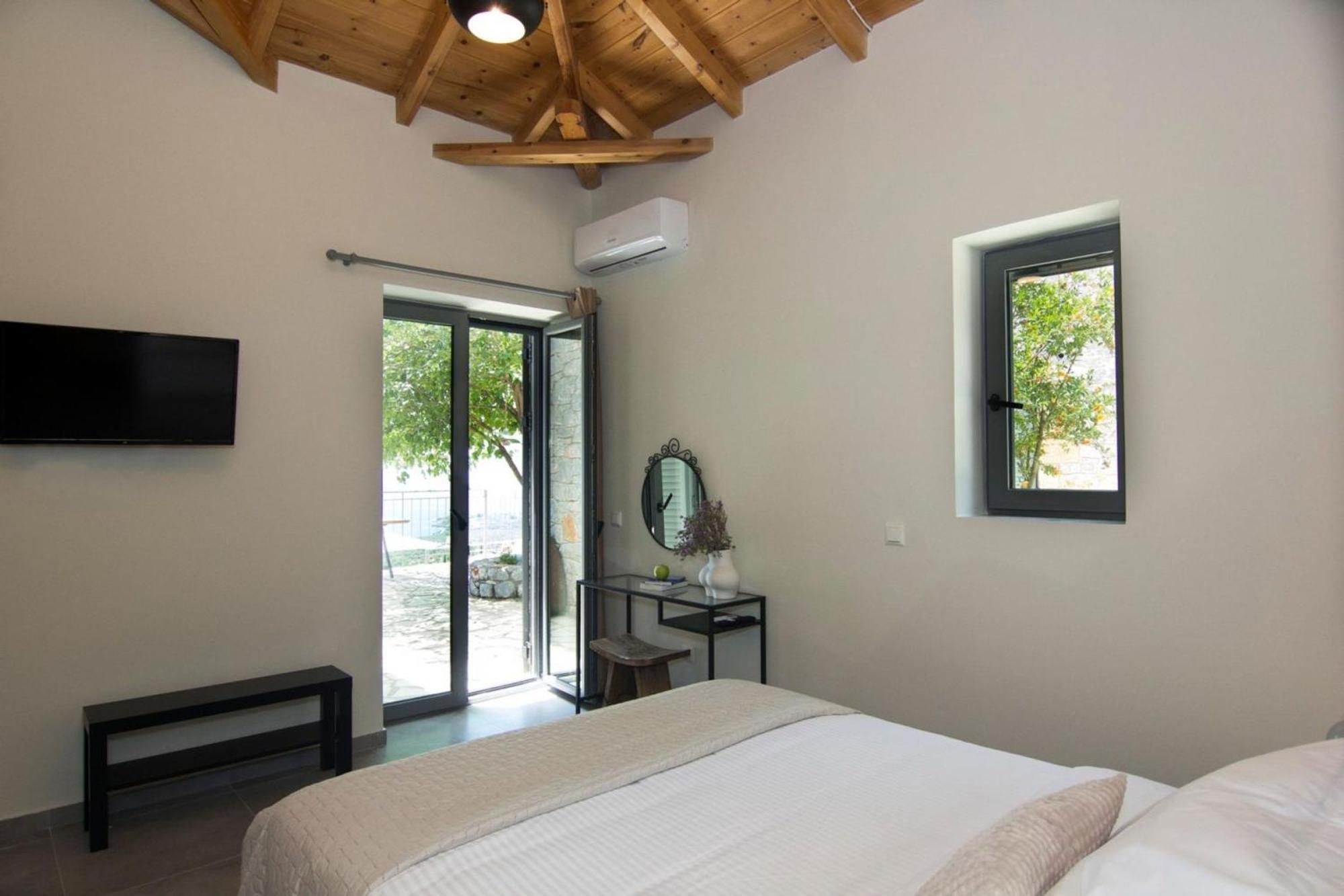 Irini Villa By Elrin Villas Mani Neokhorion  Exterior photo